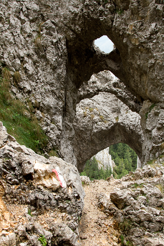 P_Craiului_011_deasupra arcadelor