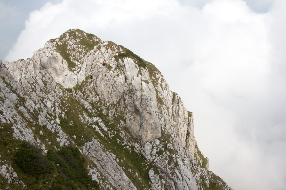 P_Craiului_033_cararea pe sub varfuri